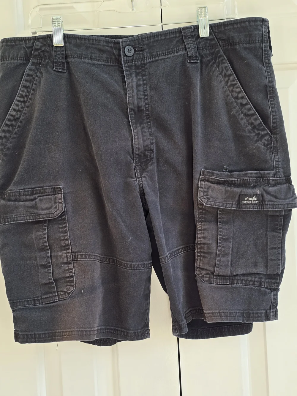 Wrangler Men's Black Cargo Shorts
